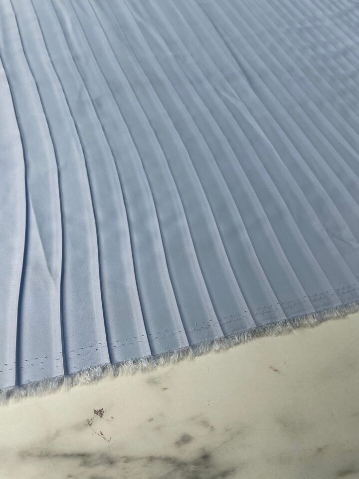 Bebe Mavisi Ebiselik Eteklik Pilise İpek Saten  Kumaş