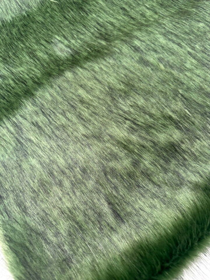 Özel Tasarım Yeşil Syah İpek Kurk Pelüş