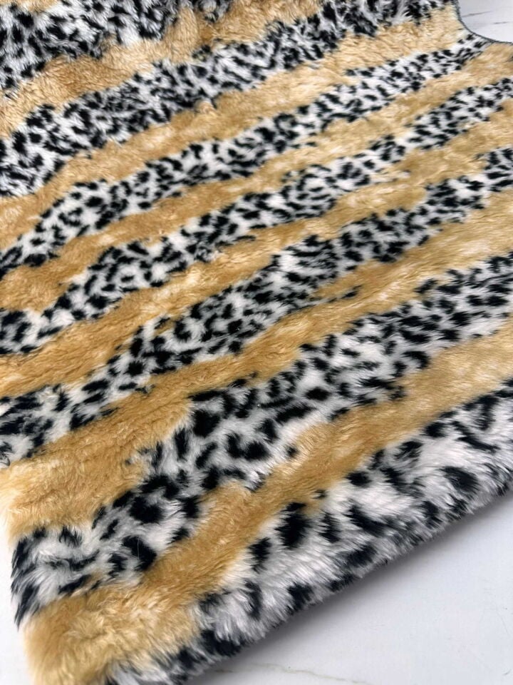 Leoparın Kürkle Harika Buluşması İpek Kürk