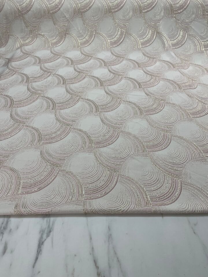 Bretonya Desen Elbiselik Brokar Kumaş