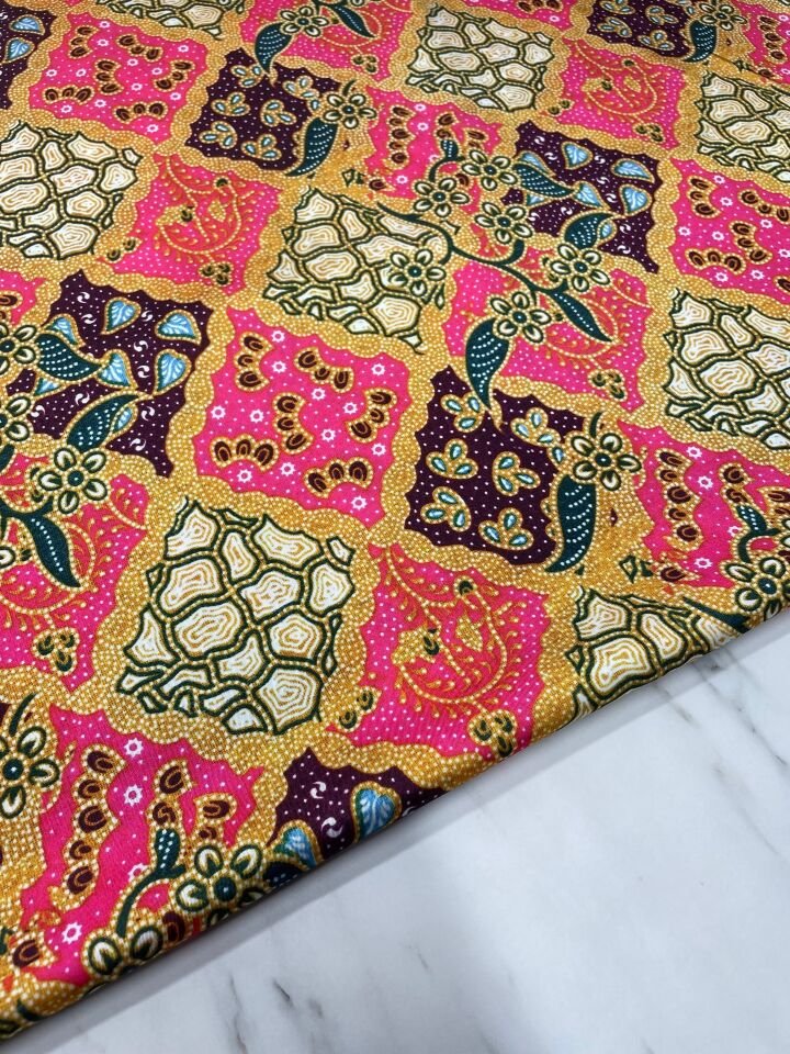 Özbek Desen Elbiselik Gömleklik Tivil Saten Kumaş