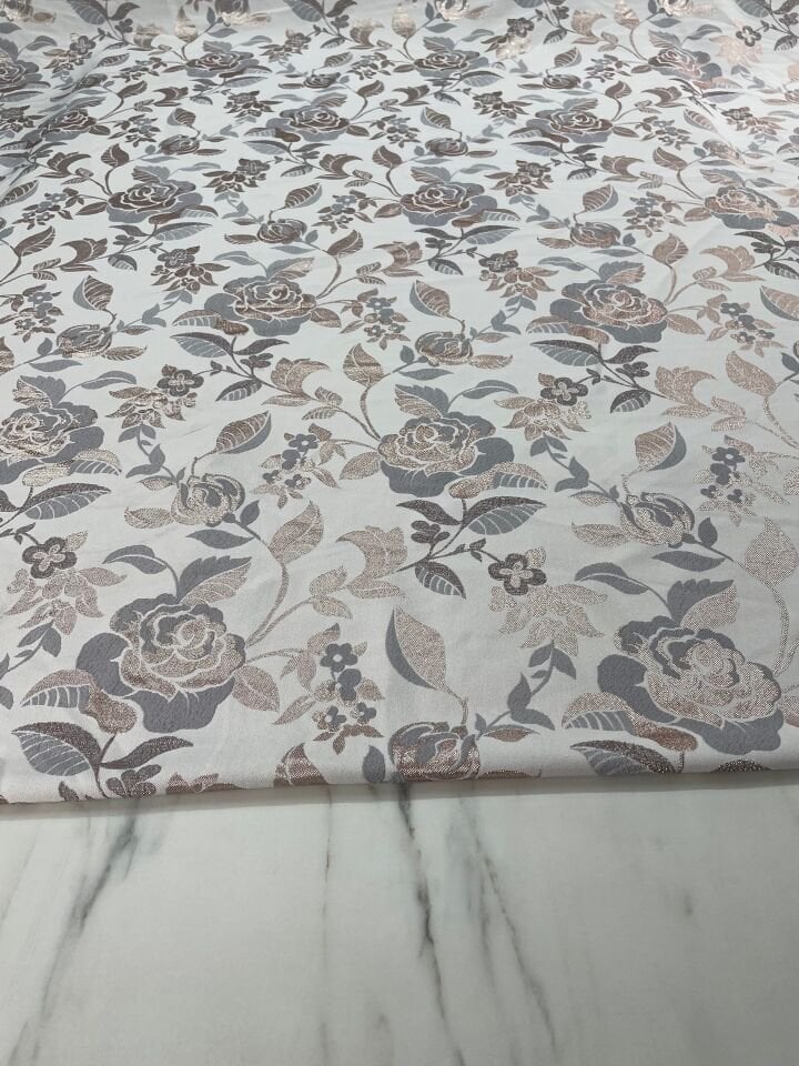 Çiçek Desen Elbiselik Brokar Kumaş