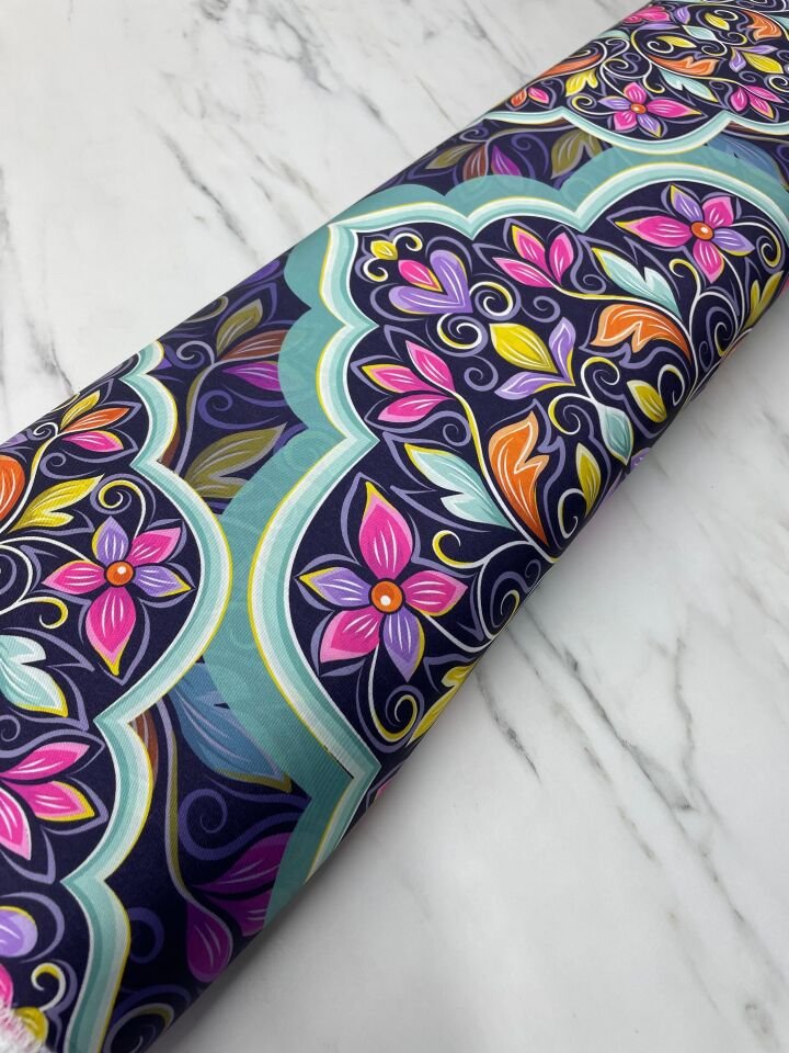 Nakış Desen Elbiselik Gömleklik Tivil Saten Kumaş