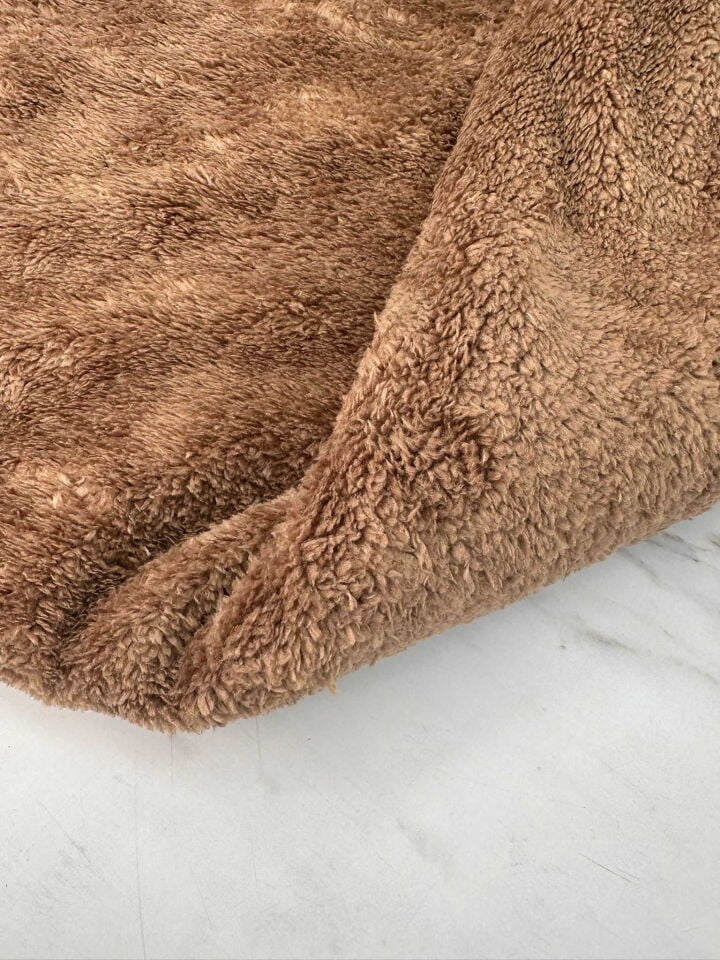 Kahfe Renk Çift Taraflı Welsof En 1.80