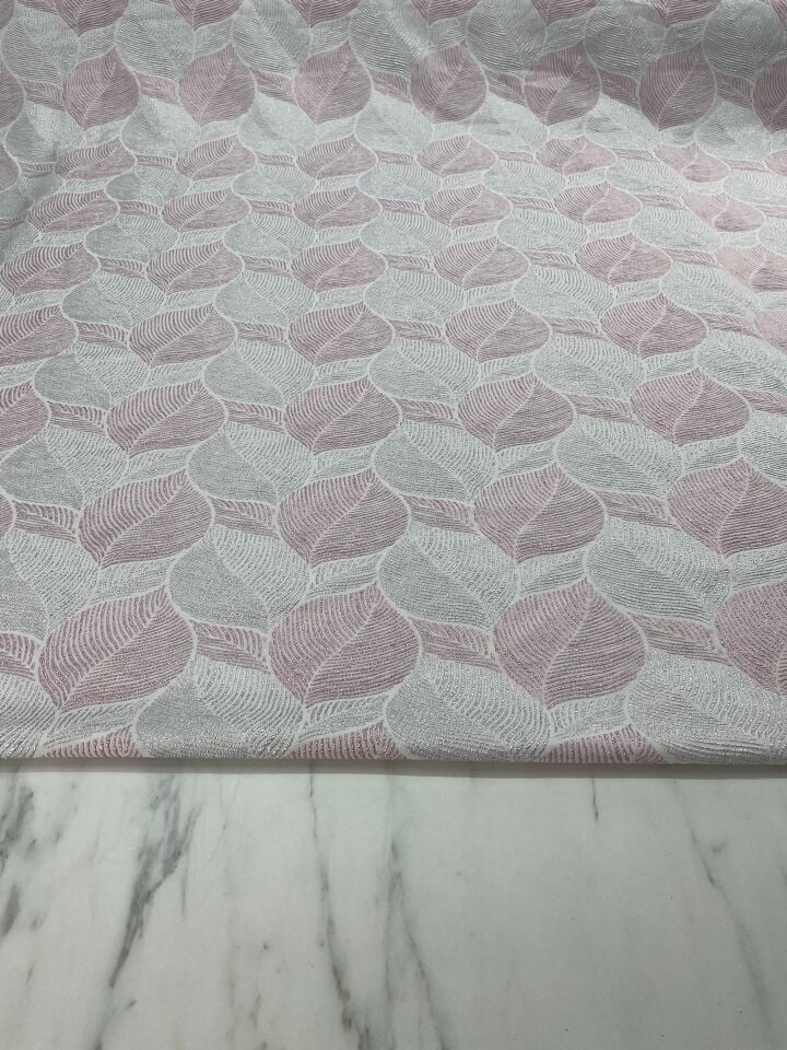 Yaprak Desen Elbiselik Brokar Kumaş