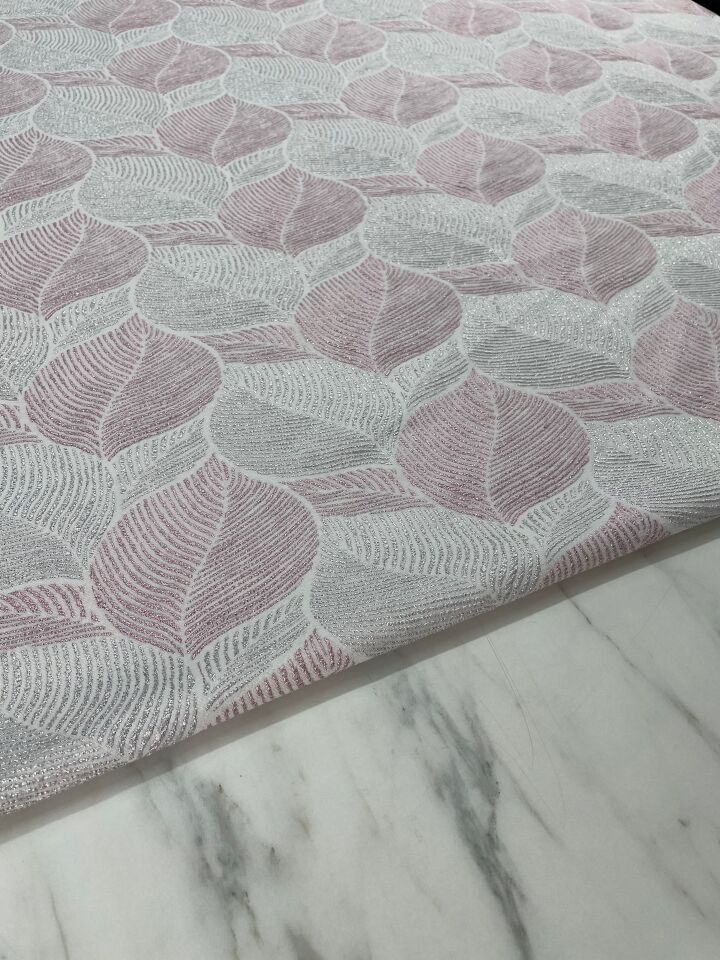 Yaprak Desen Elbiselik Brokar Kumaş
