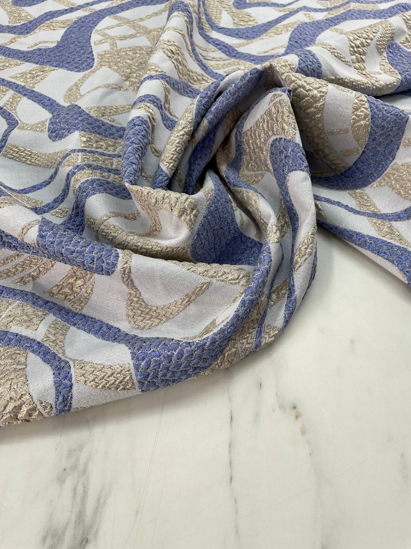 Mavi Çizgili Desen Elbiselik Brokar Kumaş