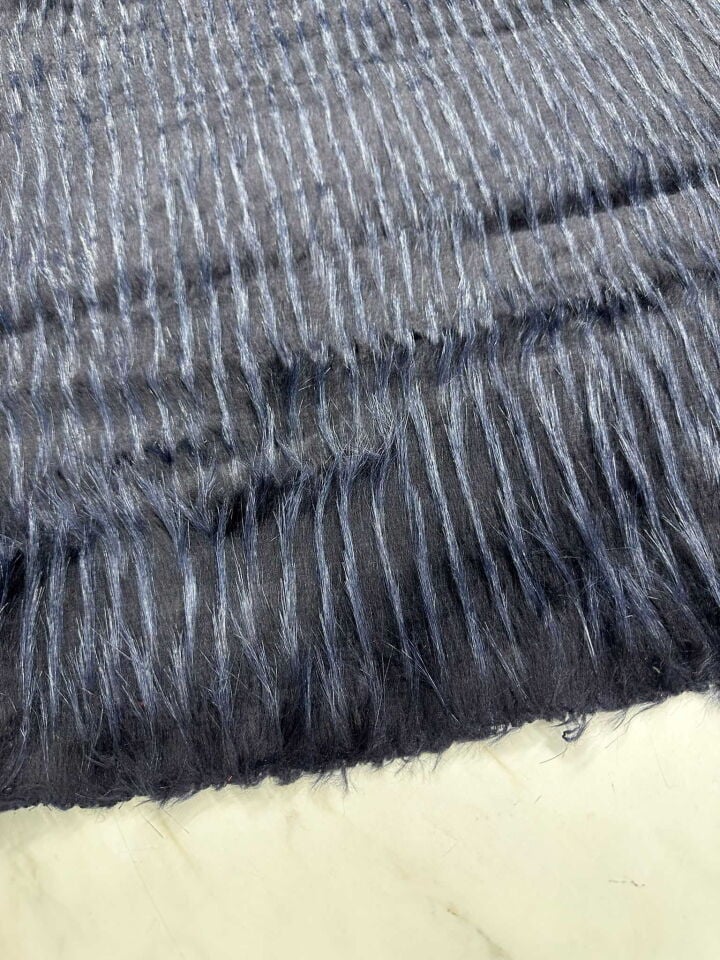 Fantazi Ürün Laciver Uzun Tüy Kürk Pelüş