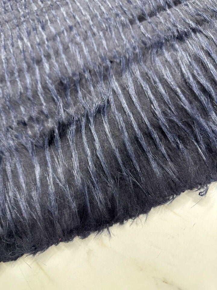 Fantazi Ürün Laciver Uzun Tüy Kürk Pelüş