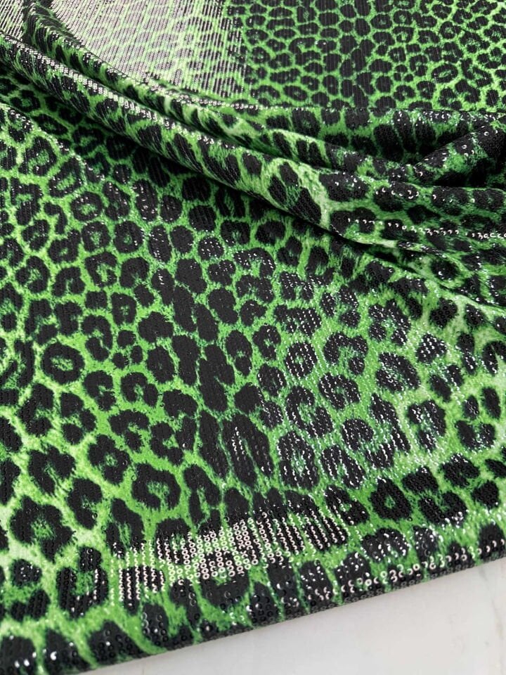 Leopar Desen Likralı Jarse Üstü 3 Milim Payet Kumaş
