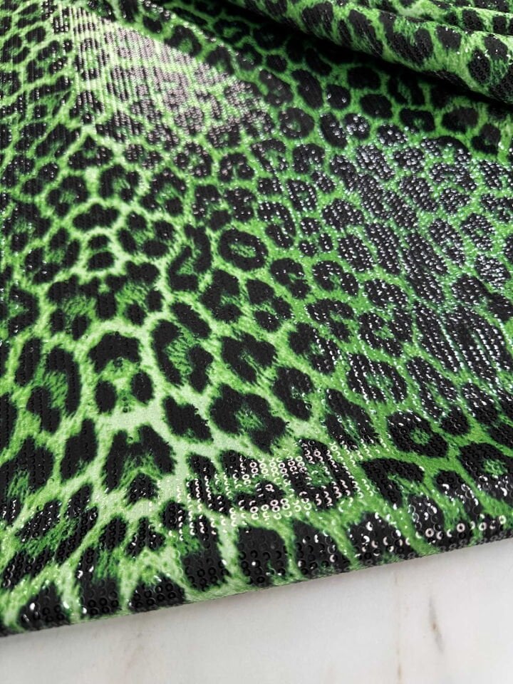 Leopar Desen Likralı Jarse Üstü 3 Milim Payet Kumaş