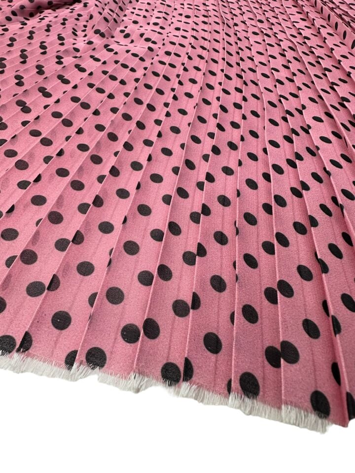 Pembe Puantiye Desen Ebiselik Eteklik Pilise Şifon Kumaş