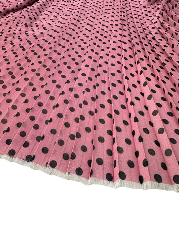 Pembe Puantiye Desen Ebiselik Eteklik Pilise Şifon Kumaş
