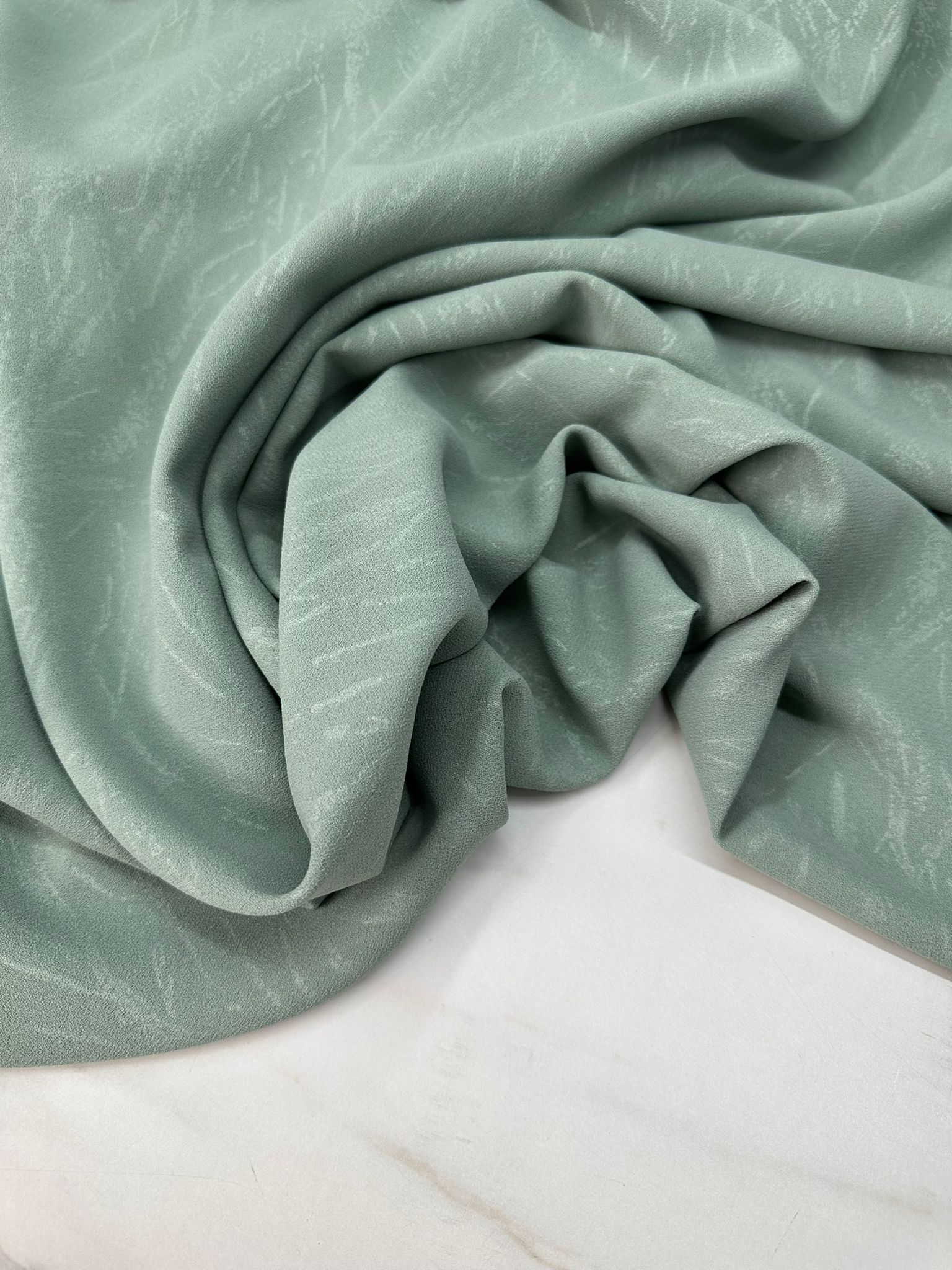 Fantazi Ürün Mint Yeşili Yakma Rubi Krep Dökümlü Yumuşak