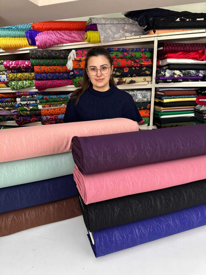 Fantazi Ürün Mürdüm Yakma Desen Rubi Krep Dökümlü Yumuşak