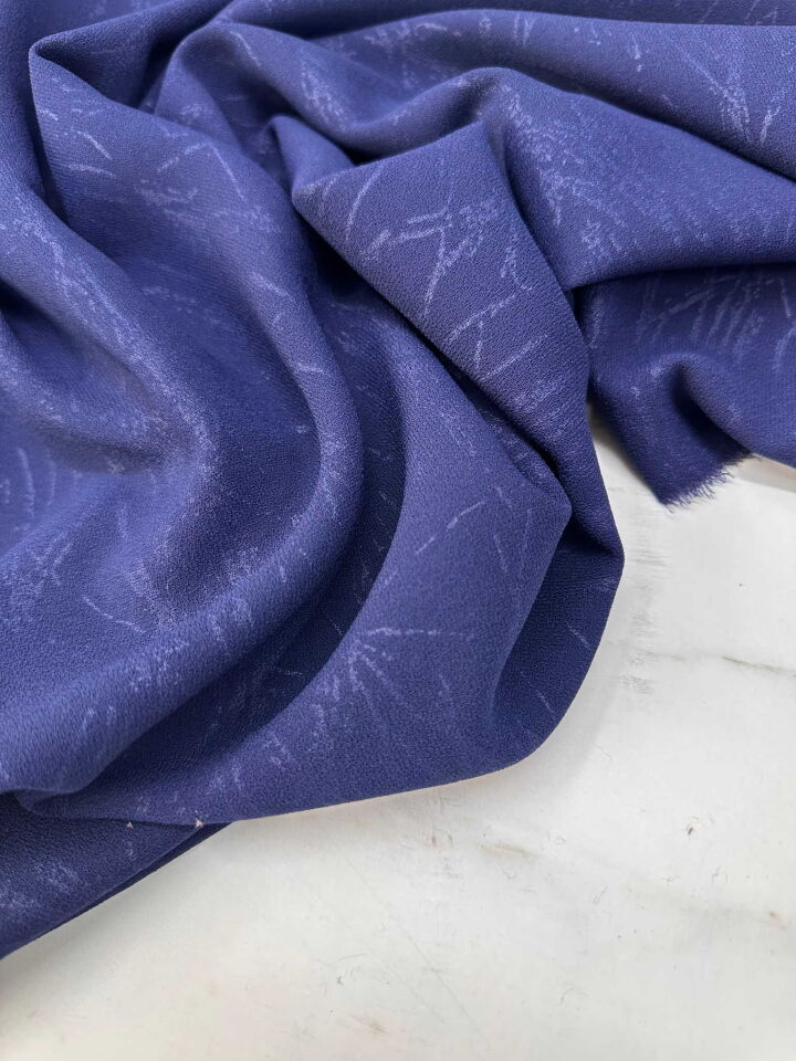 Fantazi Ürün Laciver Yakma Rubi Krep Kumaş Dökümlü Yumuşak