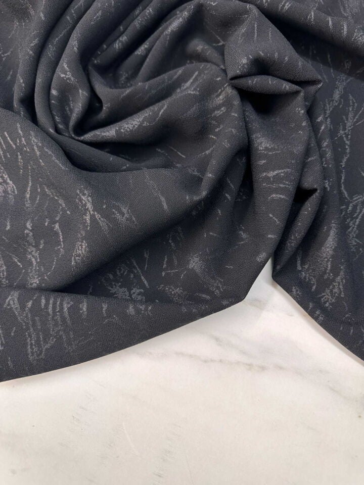 Fantazi Siyah Yakma Desen Krep Kumaş Yumuşak Dökümlü