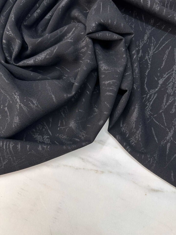 Fantazi Siyah Yakma Desen Krep Kumaş Yumuşak Dökümlü