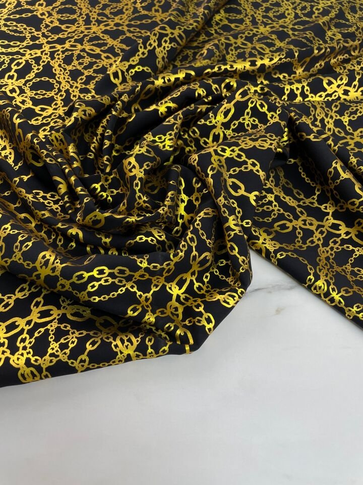 Altın Zincir Desen Elbiselik Kumaş