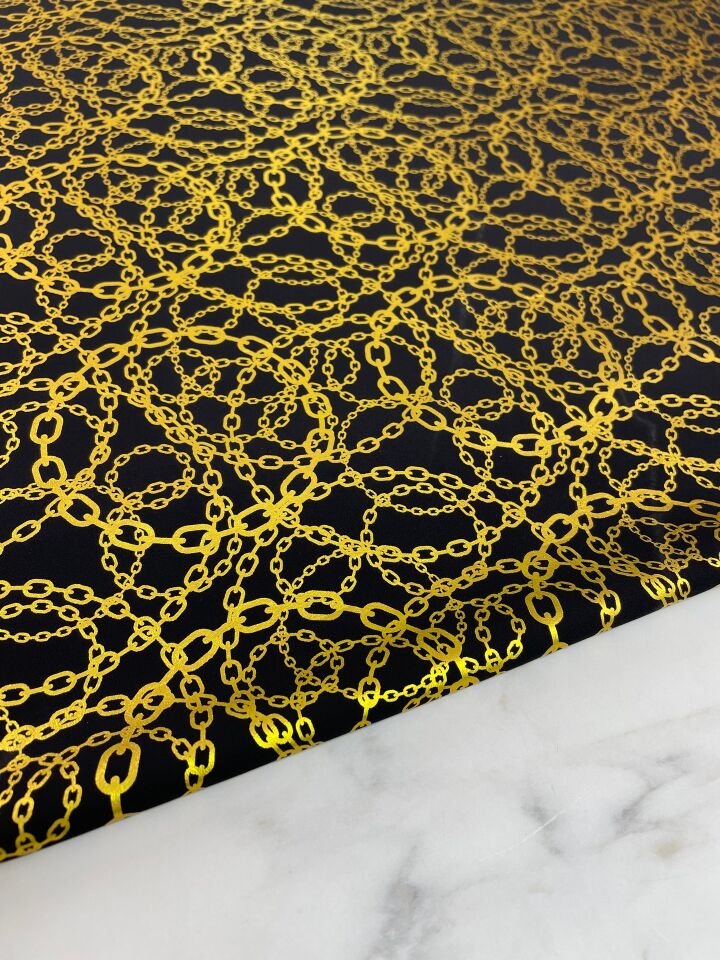 Altın Zincir Desen Elbiselik Kumaş