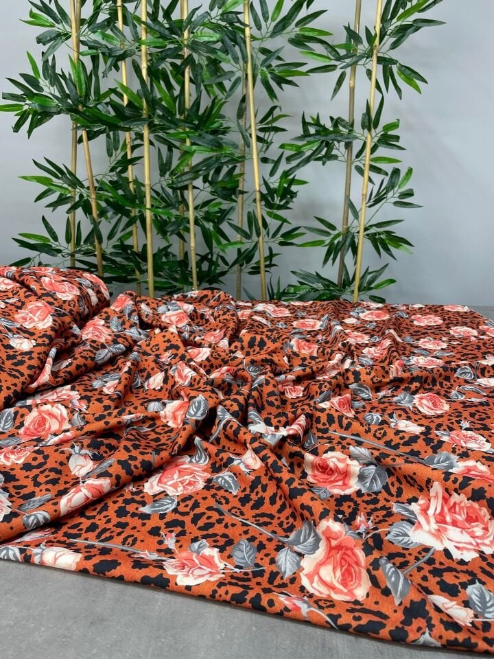 Avaro Çiçegi Likralı Elbiselik Pantolonlık Dabıl Krep