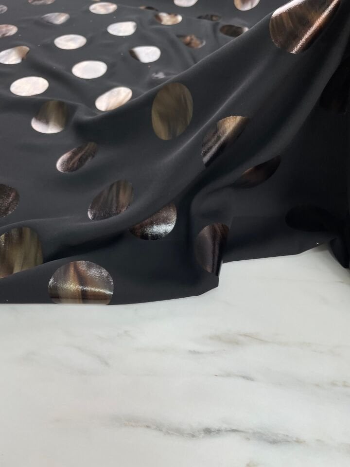 Puantiye Desen Elbiselik Kumaş