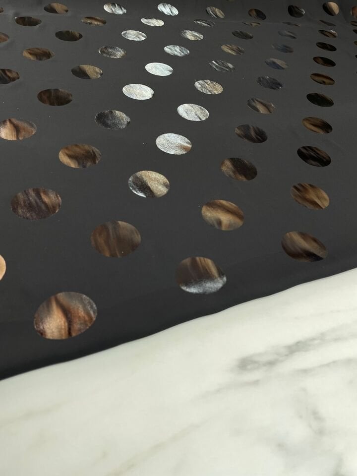 Puantiye Desen Elbiselik Kumaş