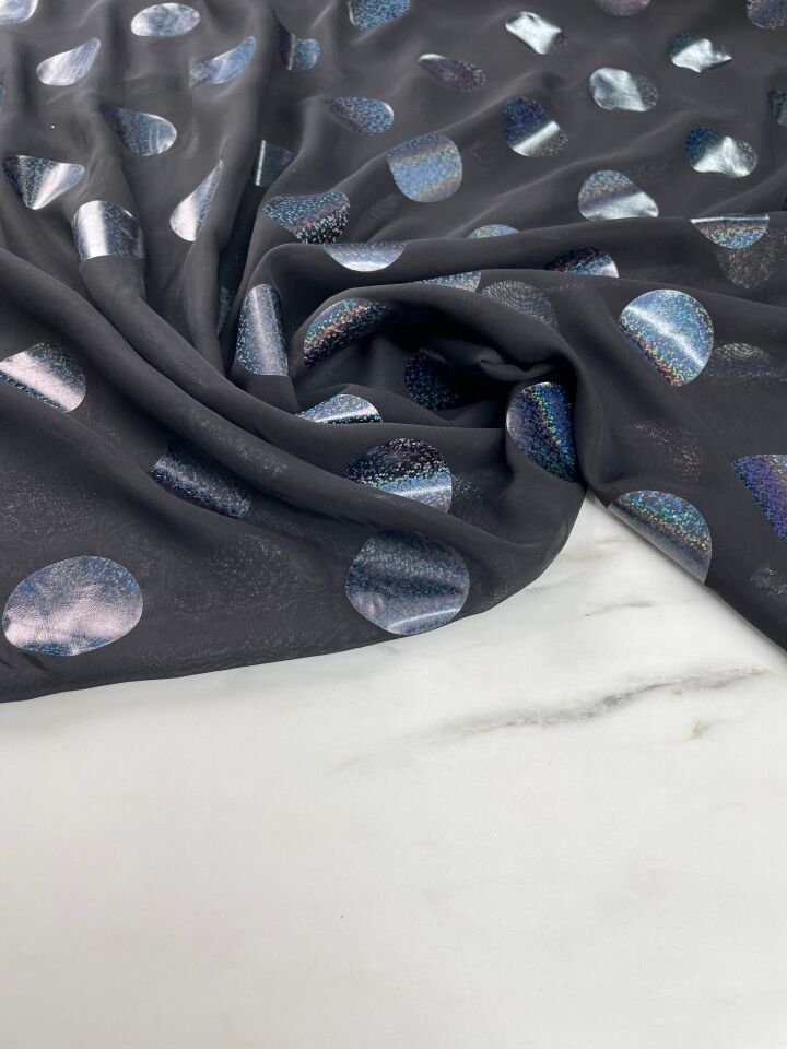 Puantiye Desen Elbiselik Kumaş