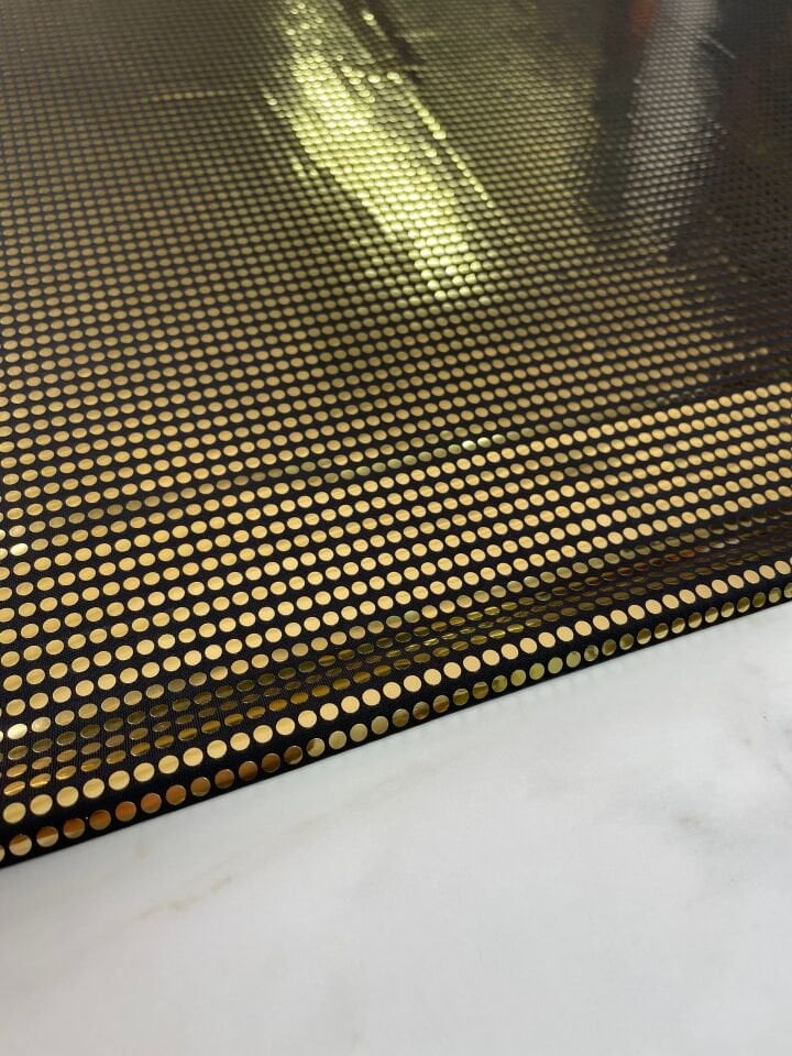 Altın Özel Tasarım Elbiselik Kesme Hologram Kumaş