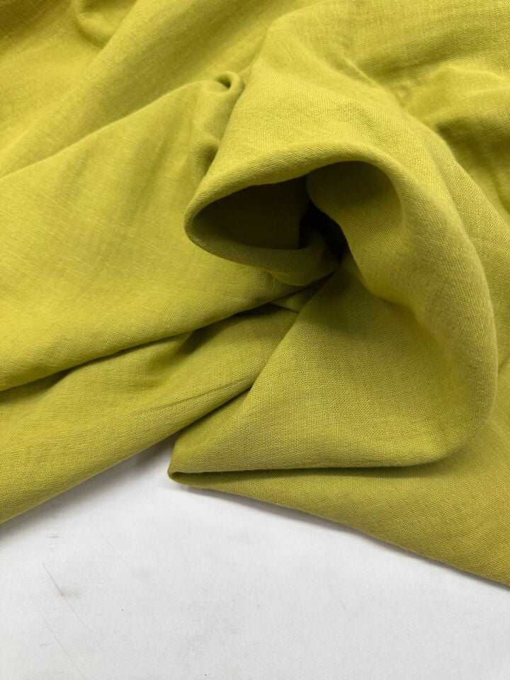 Yag Yeşili Renk Çift Katlı Muslin Kumaş Yumuşak Dökümlü
