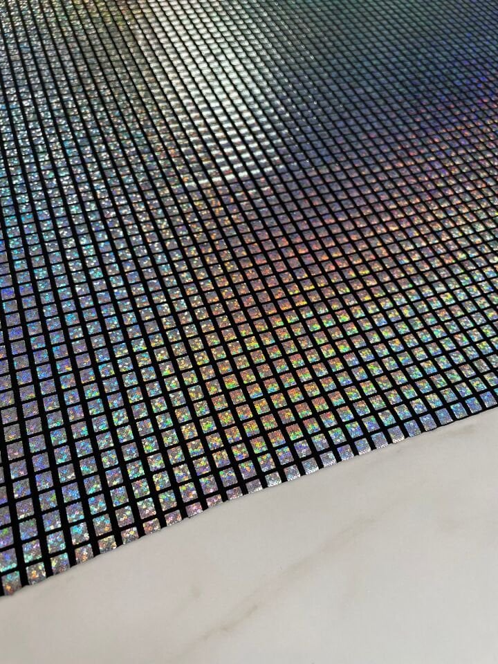 Gümüş Özel Tasarım Elbiselik Kesme Hologram Kumaş