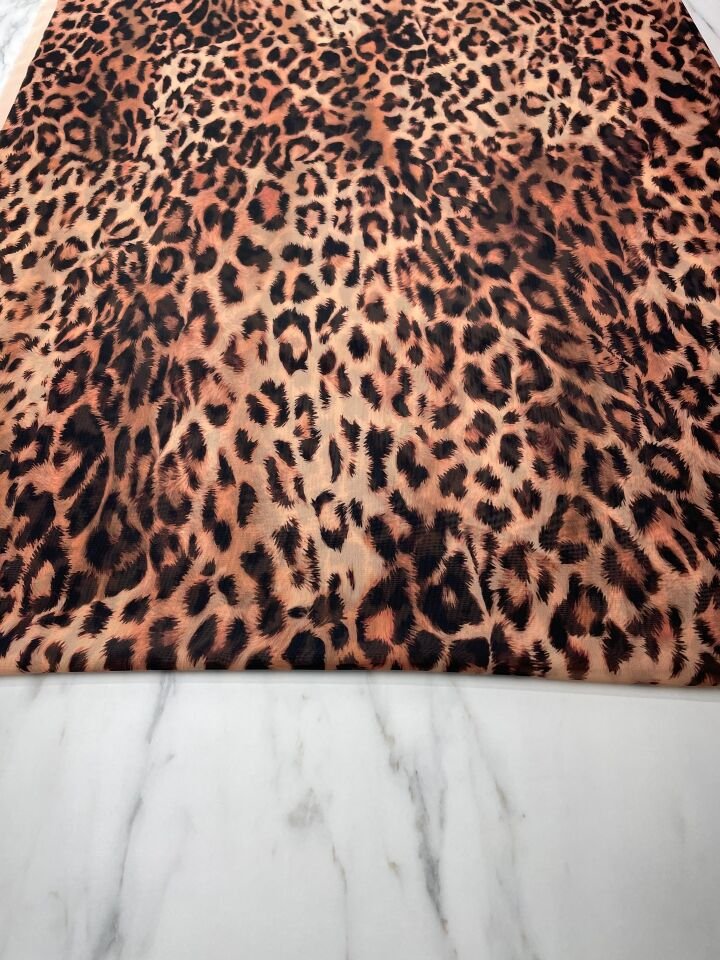 Leopar Desen Elbiselik Şifon Kumaş