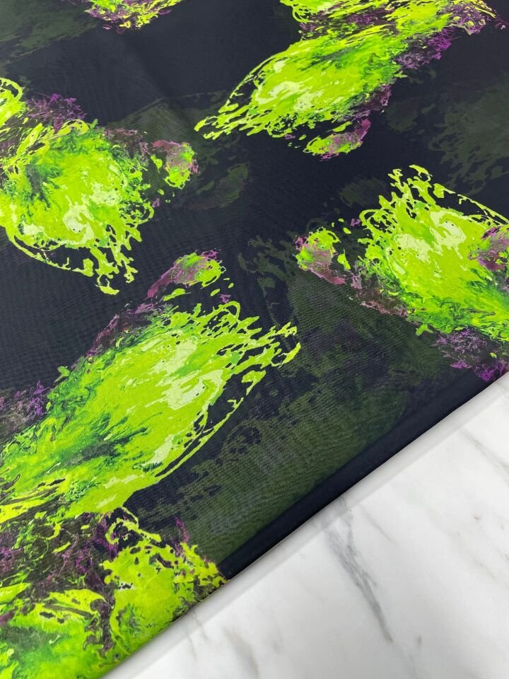 Yeşil Desen Elbiselik Şifon Kumaş