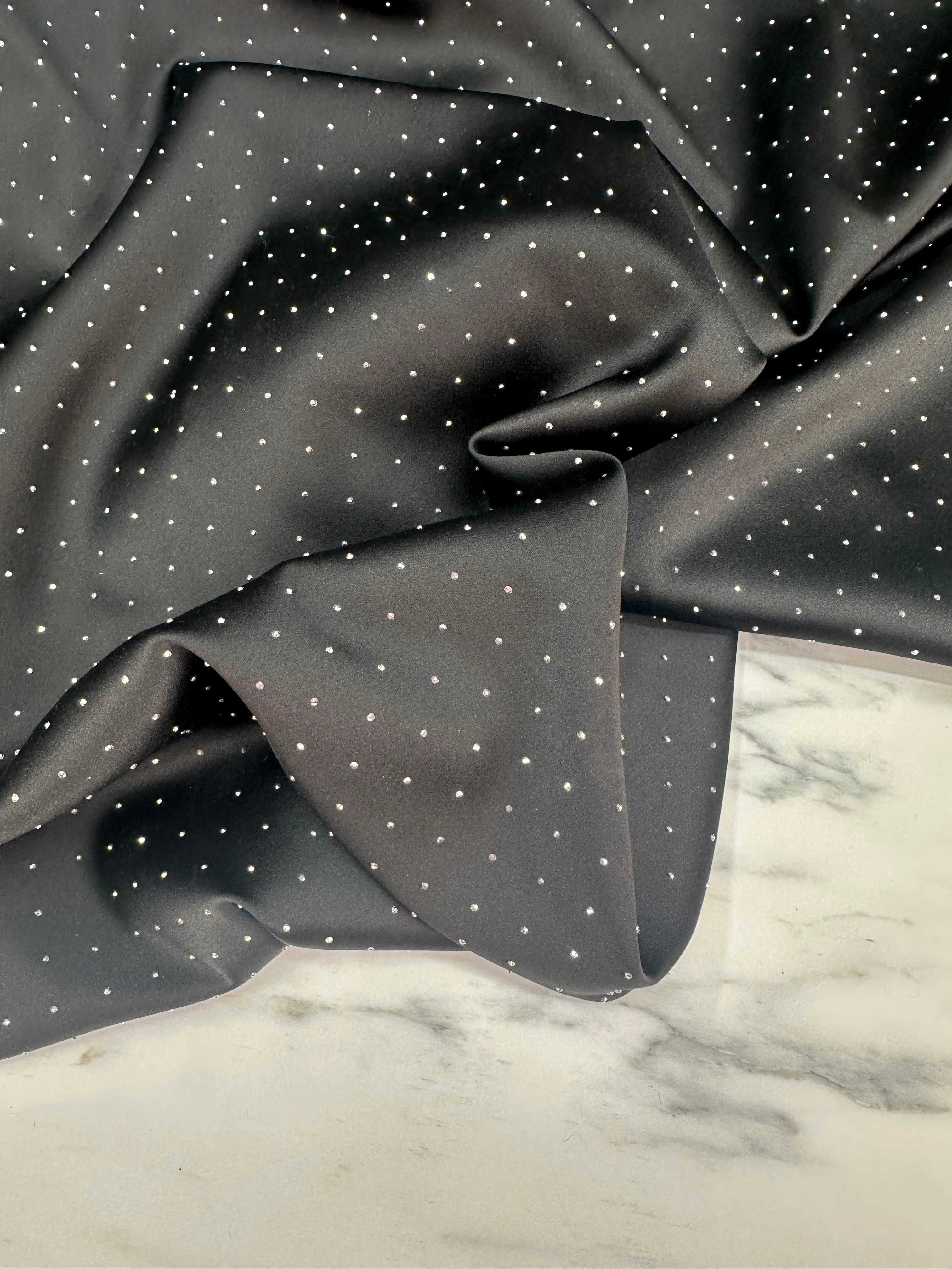 Fantazi Ürün Simli Taş İşleme Saten Kumaş Elbise Etek Abiye Şalvar