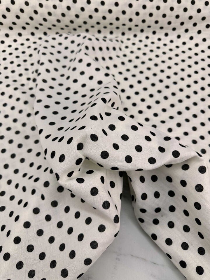 Puantiye Desen Çift Katlı Müslim Kumaş Yumuşak Dökümlü