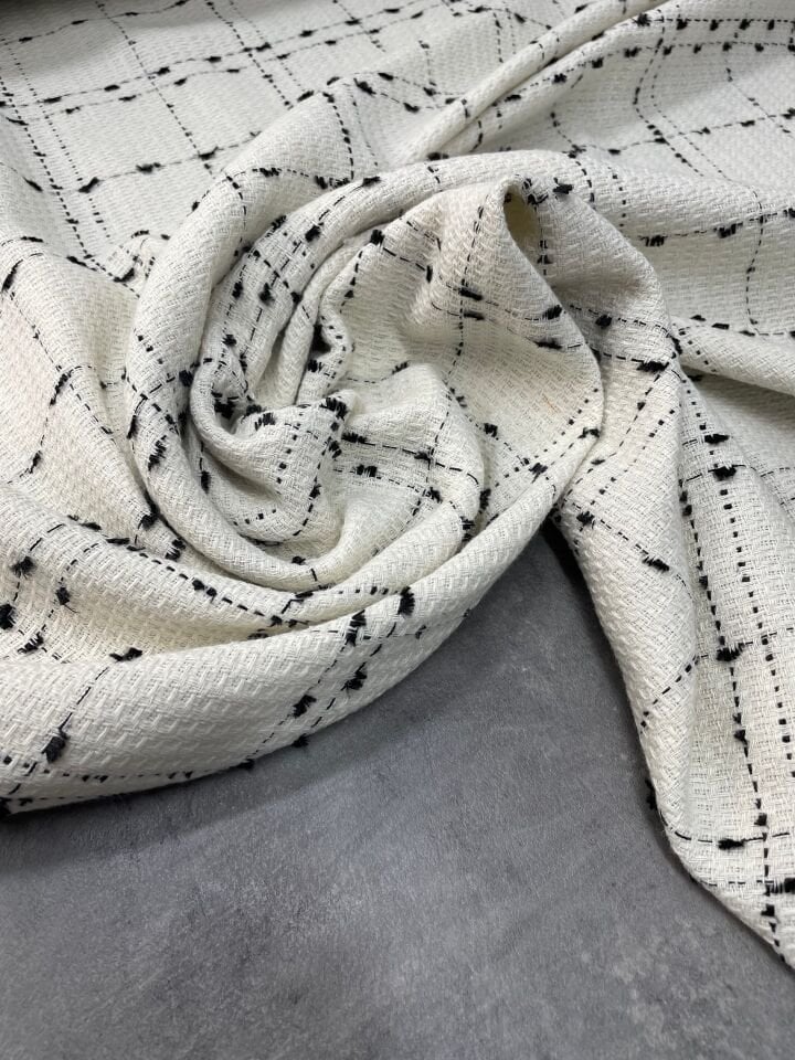 Beyaz Şanel Elbiselik Kumaş