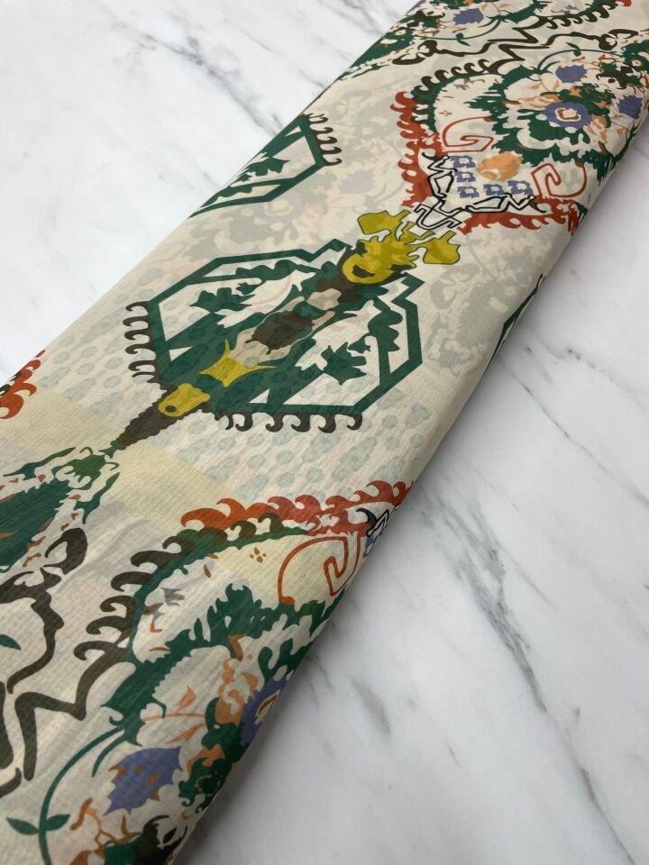 İkat Desen Elbiselik Şifon Kumaş