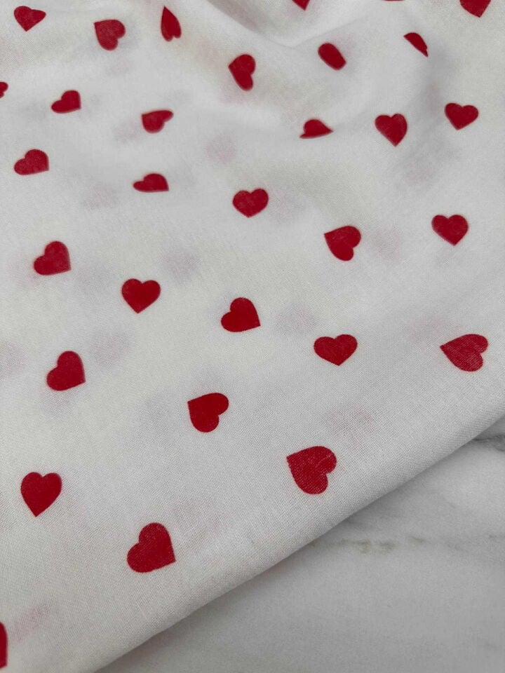 Kırmızı Kalp Desen Çift Katlı Muslim Kumaş