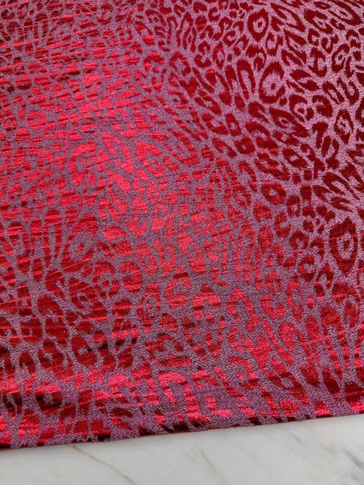 Varak Kablama Leopar Desen Simli Kumaş Yumuşak Dökümlü