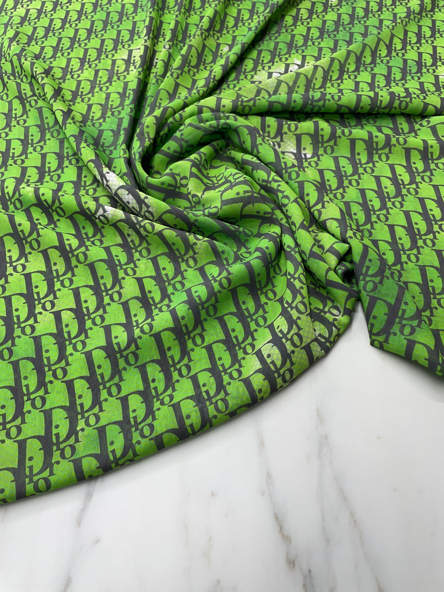Yeşil Dr Desen Elbiselik Şifon Kumaş