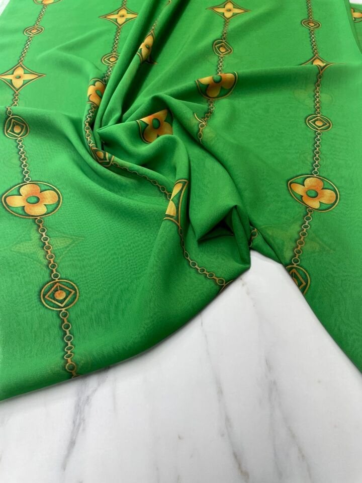 Yeşil Leo Desen Elbiselik Şifon Kumaş