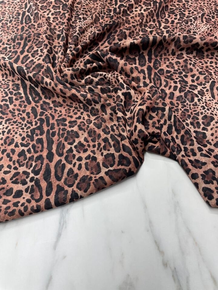 Leopar Desen Elbiselik Şifon Kumaş