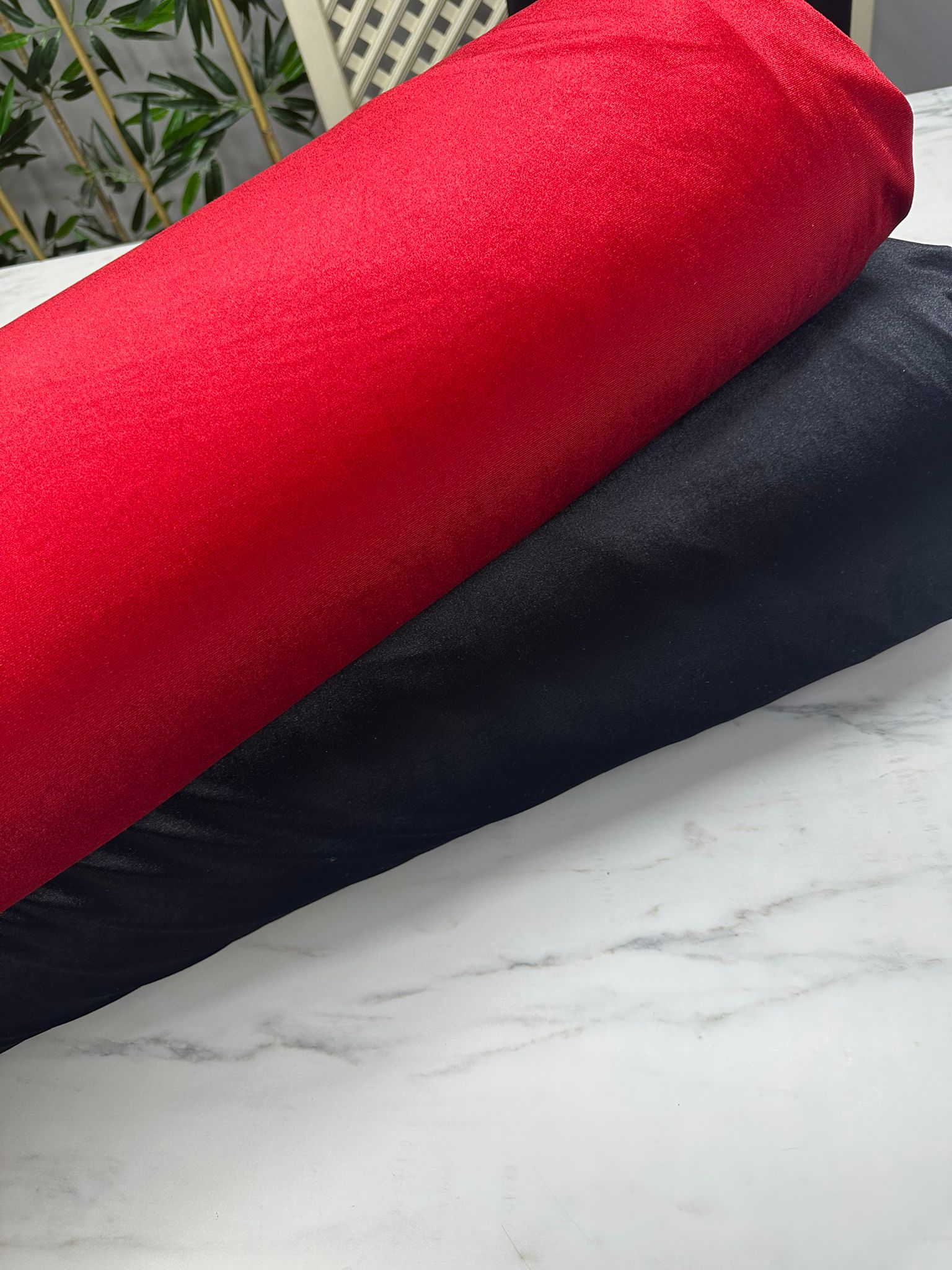 Kırmızı İpek Kadife