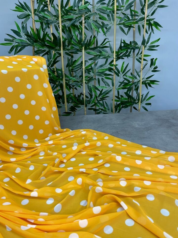 Sarı Puantiye Desen Elbiselik Şifon Kumaş