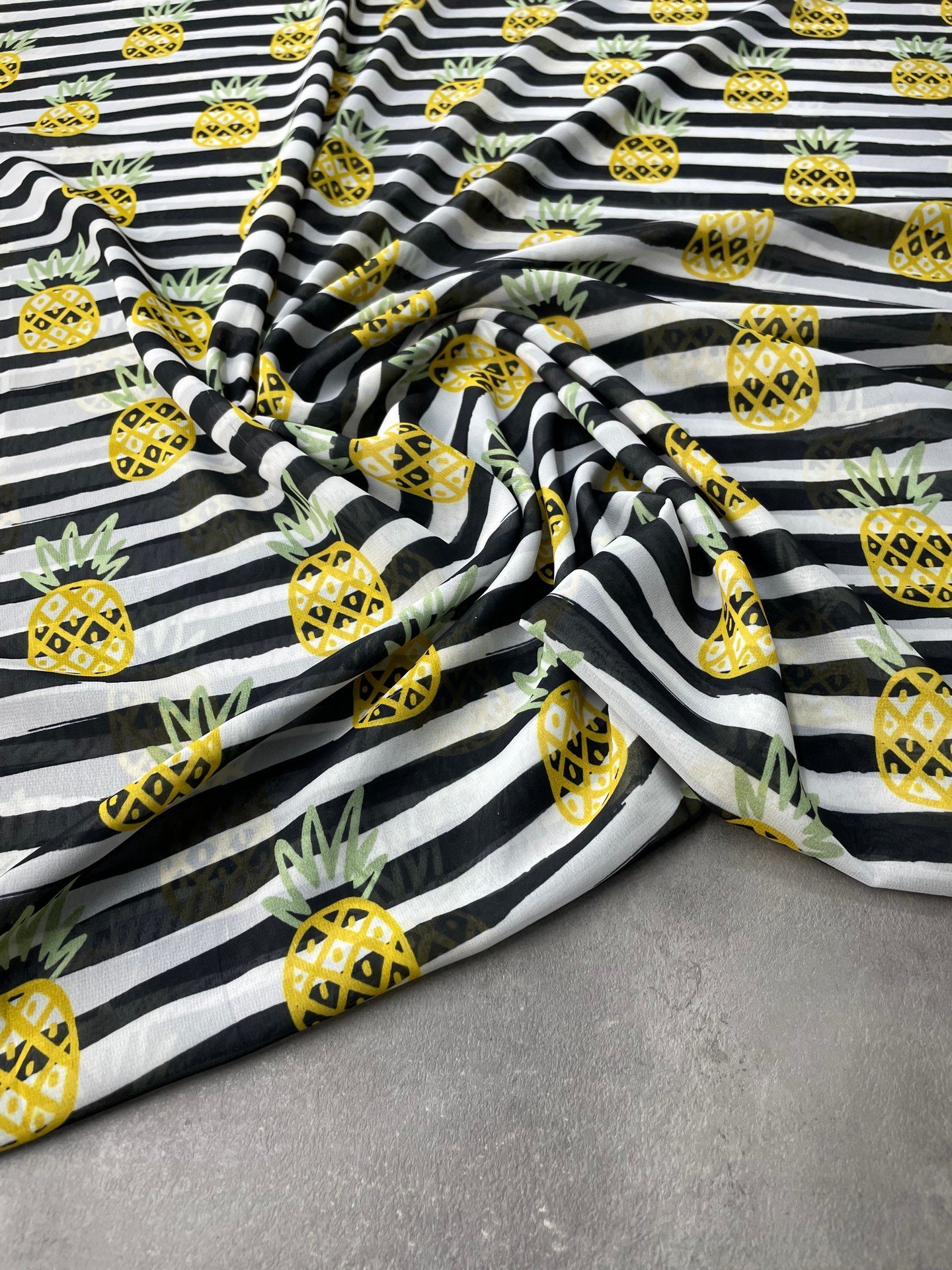 Ananas Desen Elbiselik Şifon Kumaş