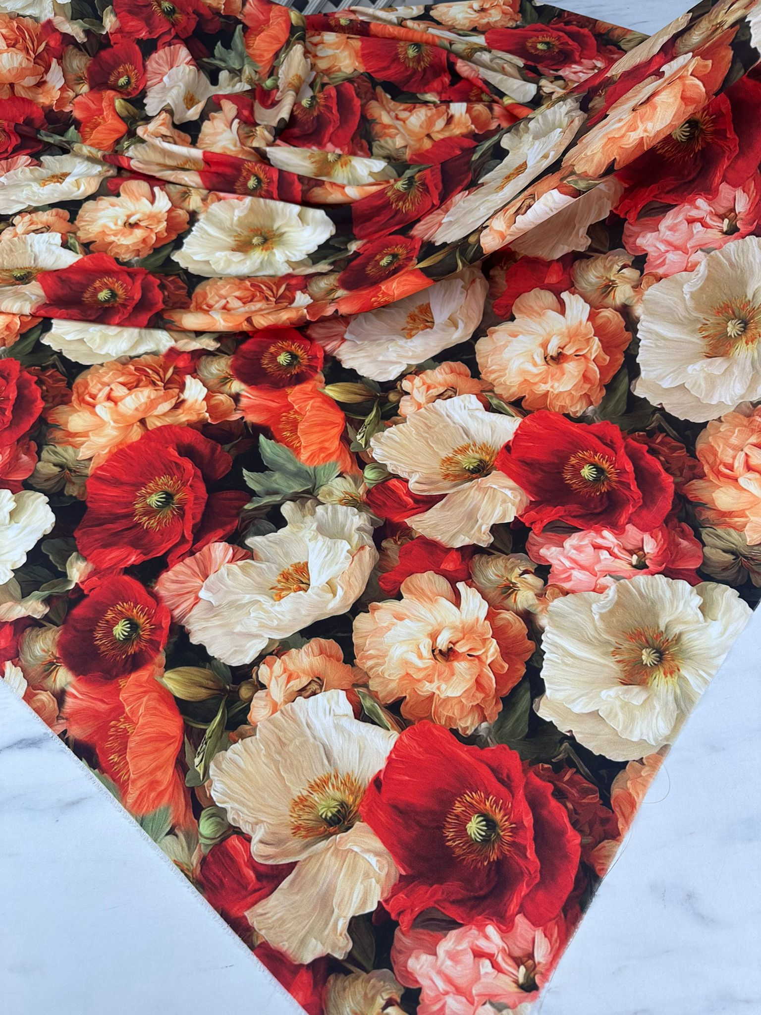 Velo Dijital Baskı Krep Kumaş