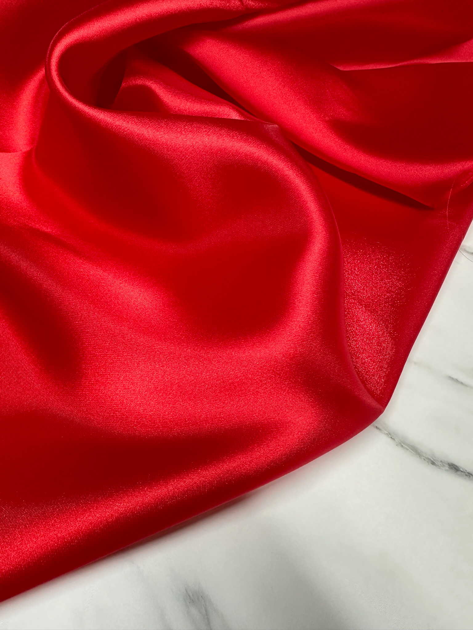 Kırmızı Saten Organise Elbise Etek Gömlek