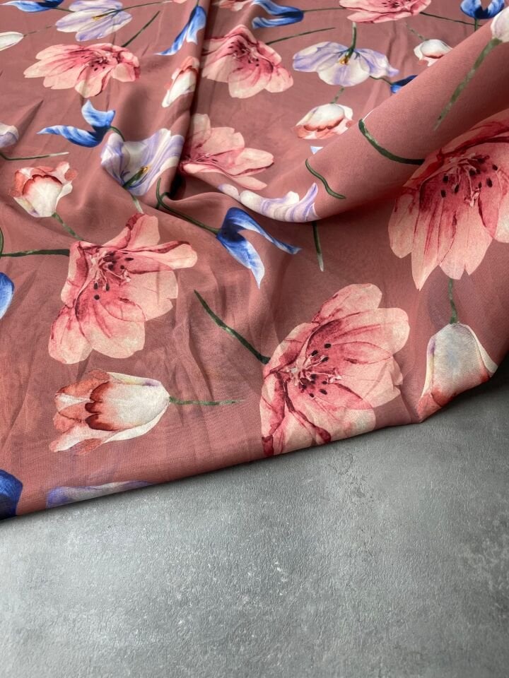 Çuha Çiçeği Desen Elbiselik Şifon Kumaş