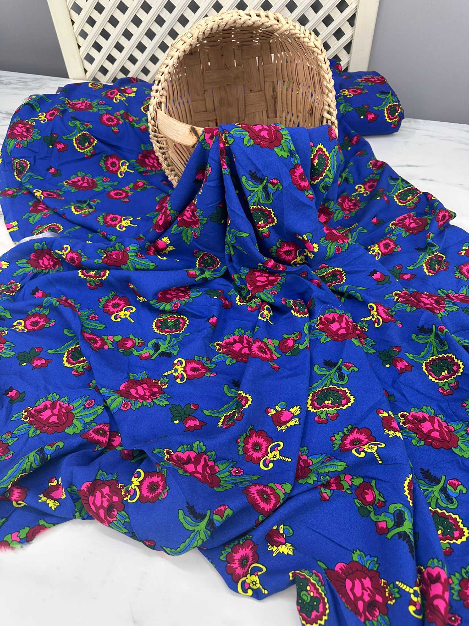 Desenli Viskon Kumaş Yumuşak Dökümlü İç Göstermez