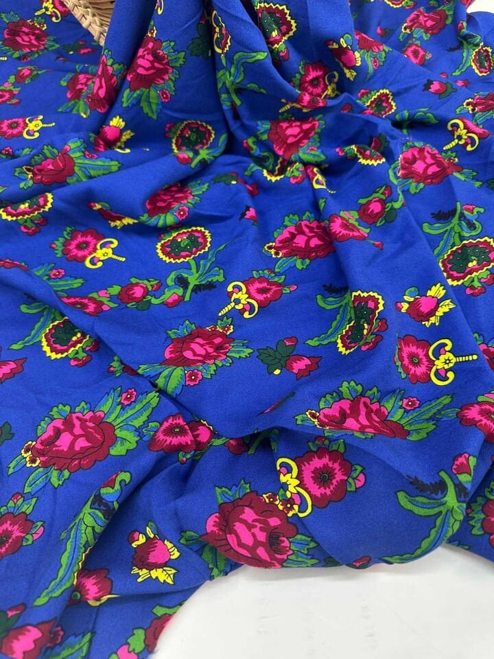 Desenli Viskon Kumaş Yumuşak Dökümlü İç Göstermez